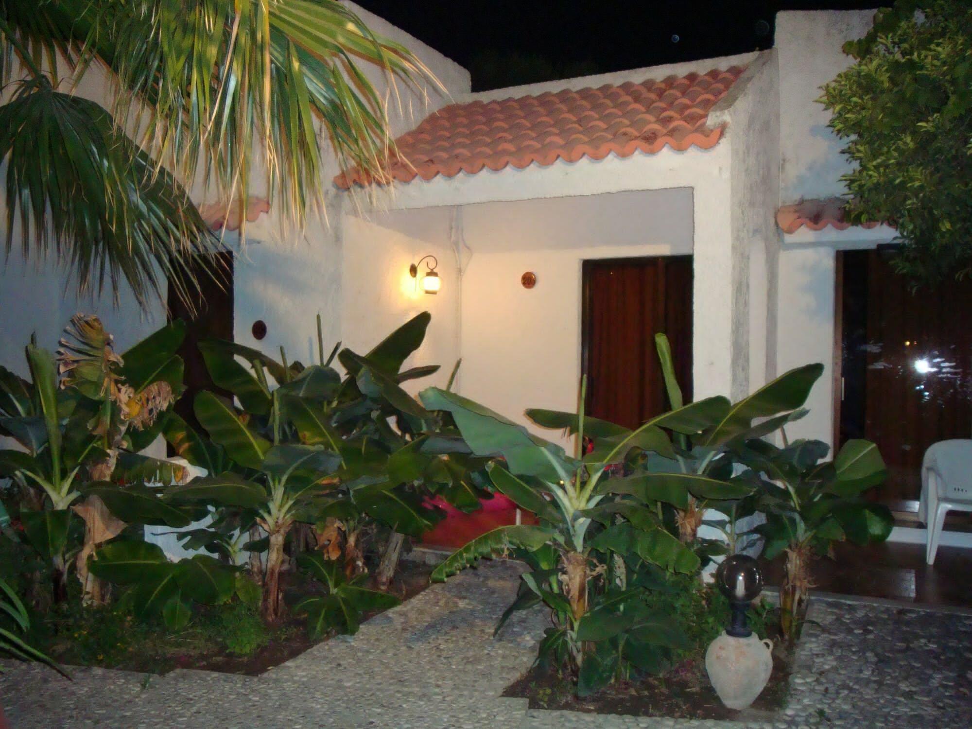 Oasis Hotel Bungalows Rhodes Афанту Экстерьер фото